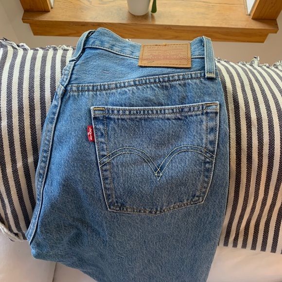Levi’s Midwash Straight leg Jeans - Picture 5 of 7